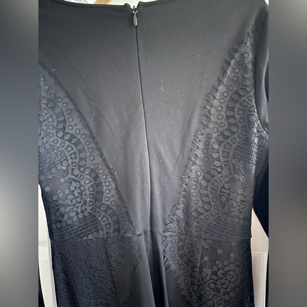Lace romper - Picture 3 of 8